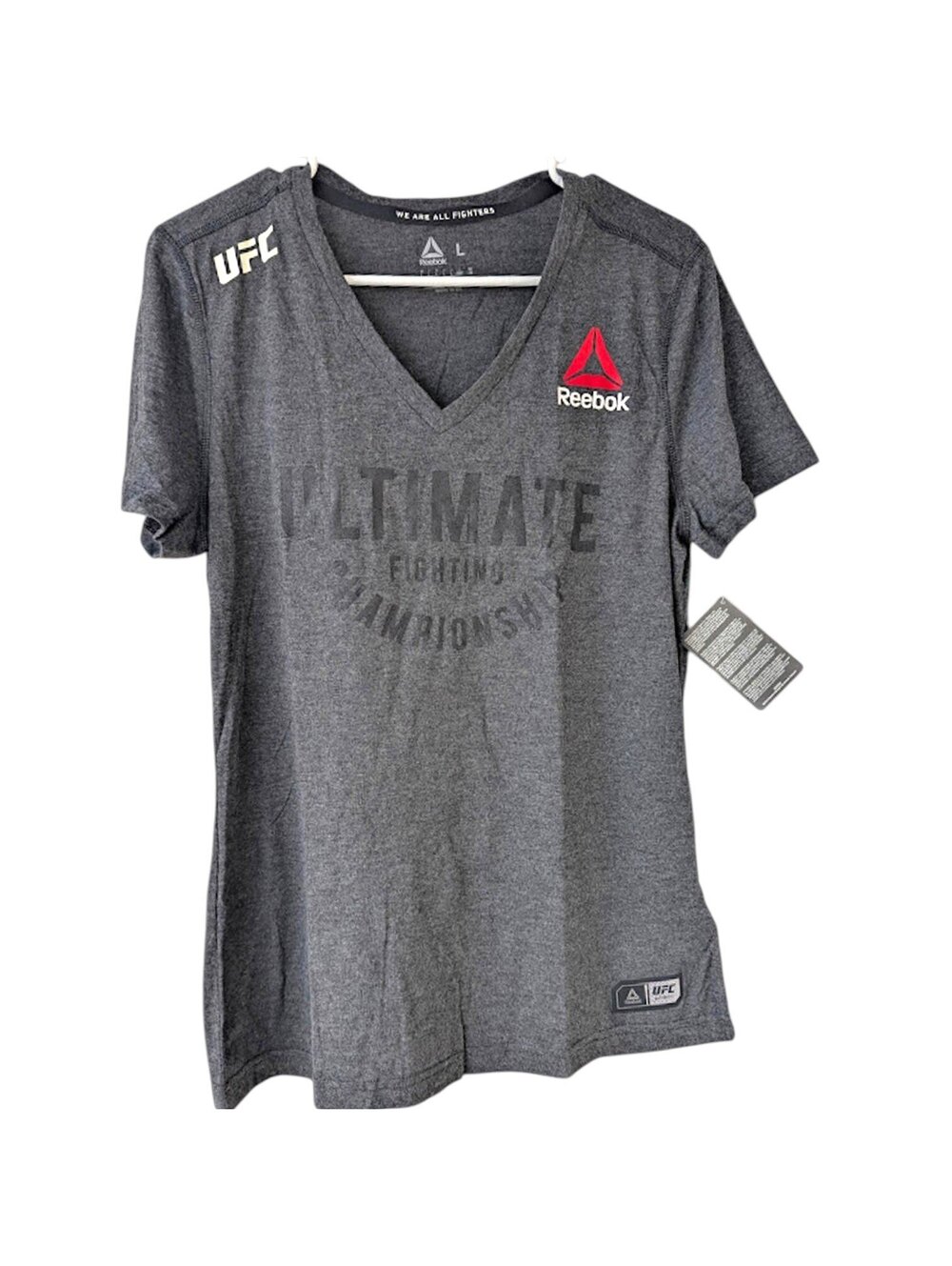 NWT Reebok UFC Women's V-Neck Top Shirt Size L Dark Gray Heather MMA 19.5x28